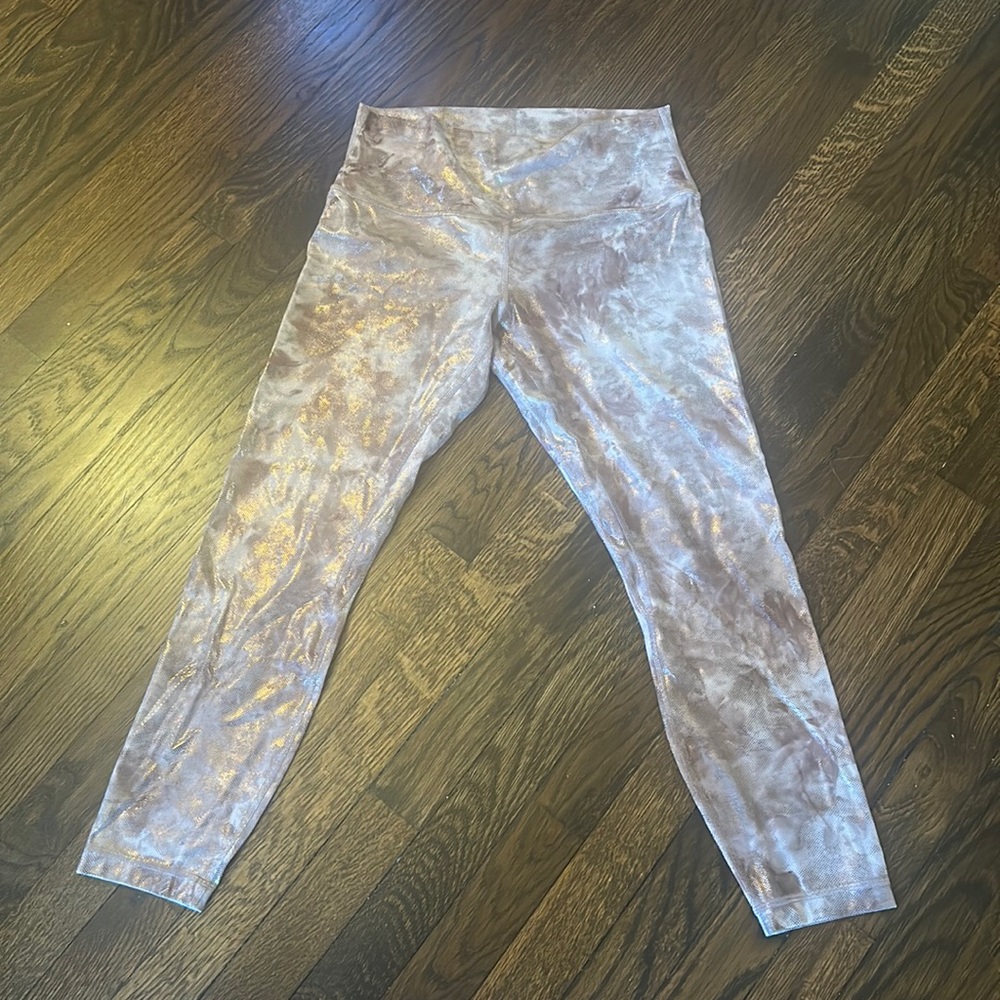 Like new Lululemon Align 25” size 10